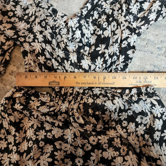 NWT ASTR the label RUFFLE SQUARE NECK SIDE CUTOUT MINI DRESS - Picture 12 of 16